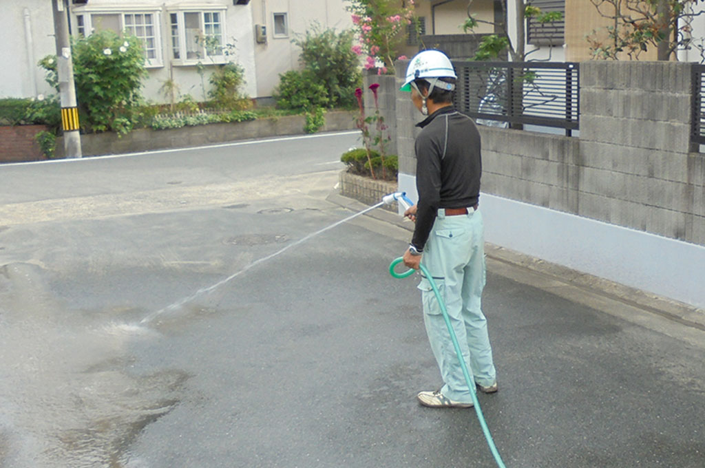 前面道路清掃・場内整地