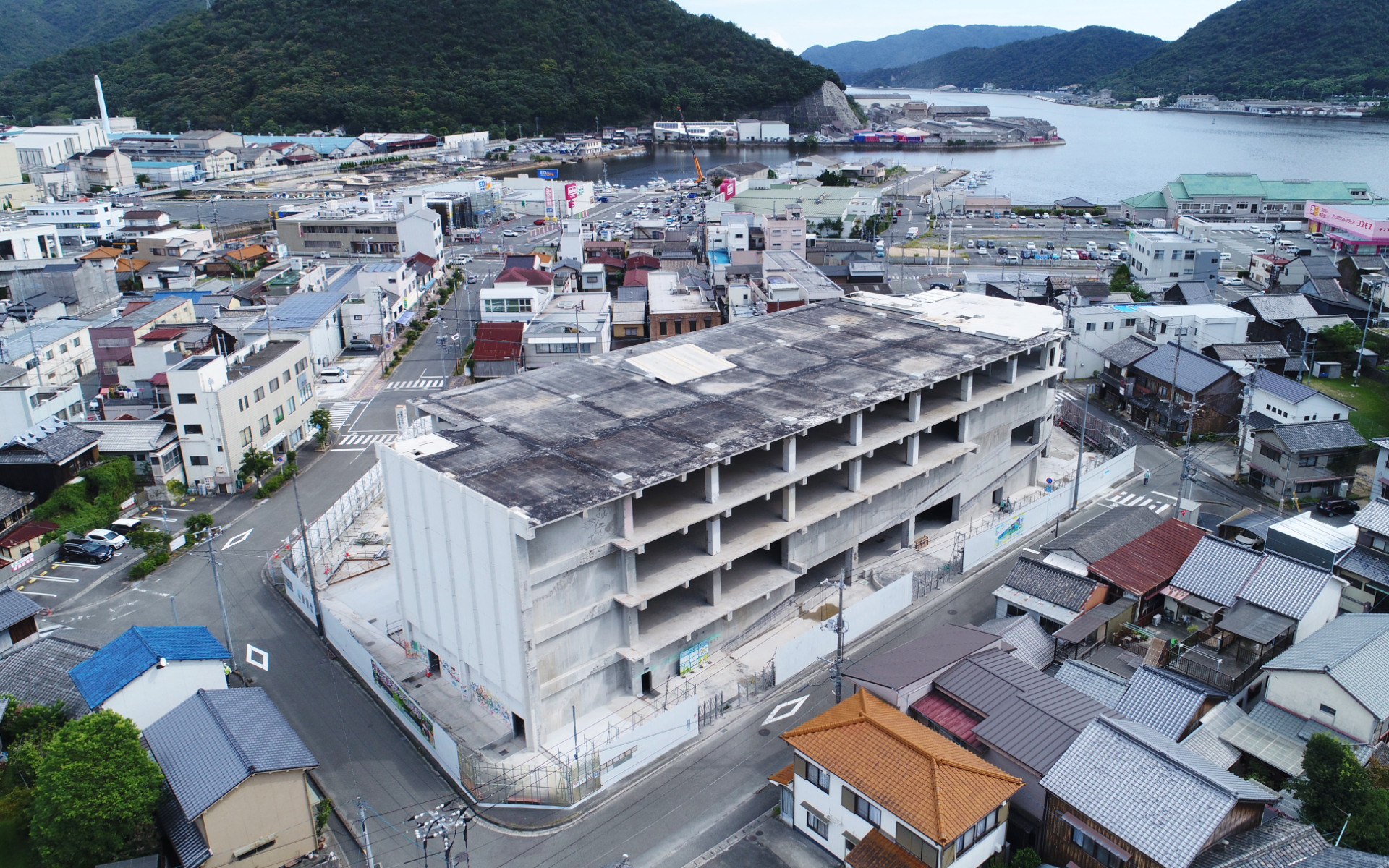 大規模部分解体工事画像