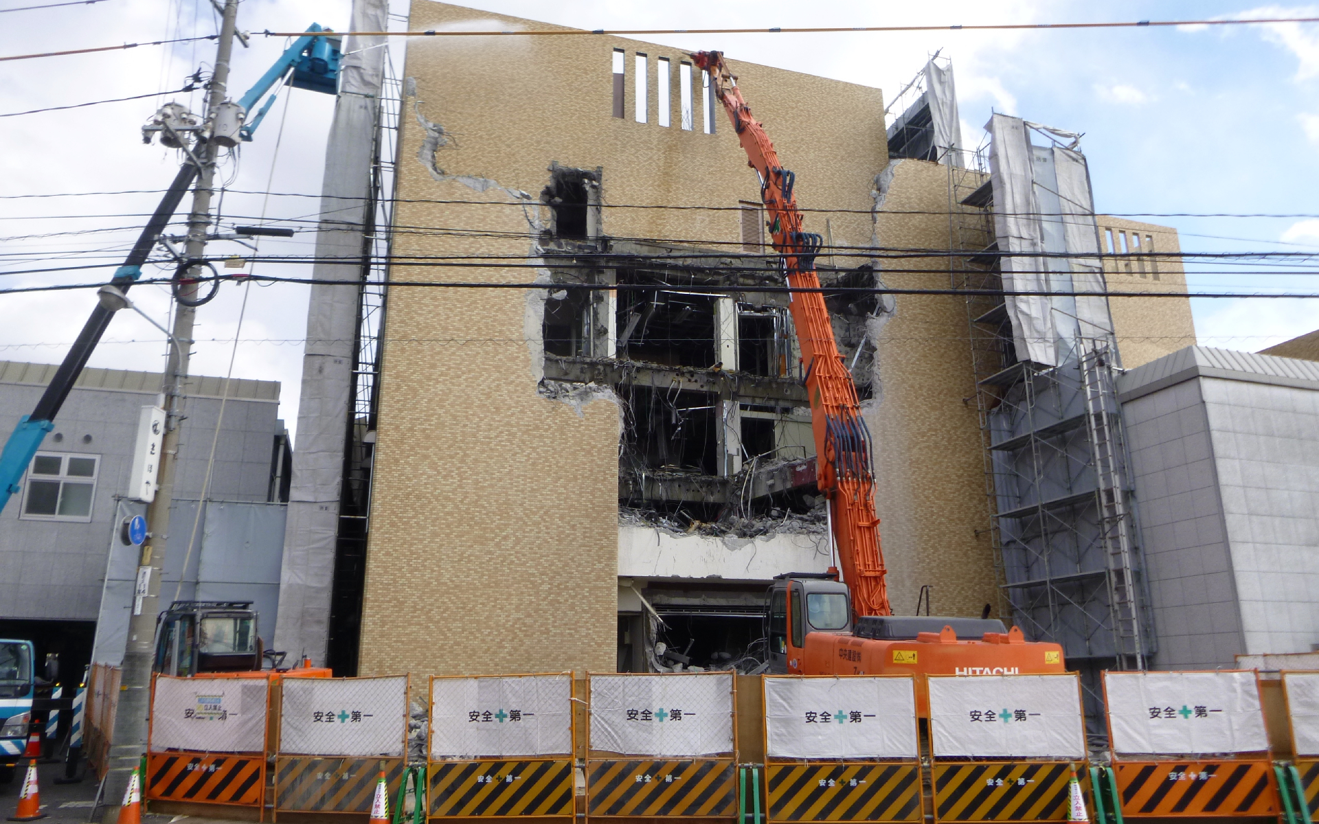 大規模解体工事画像