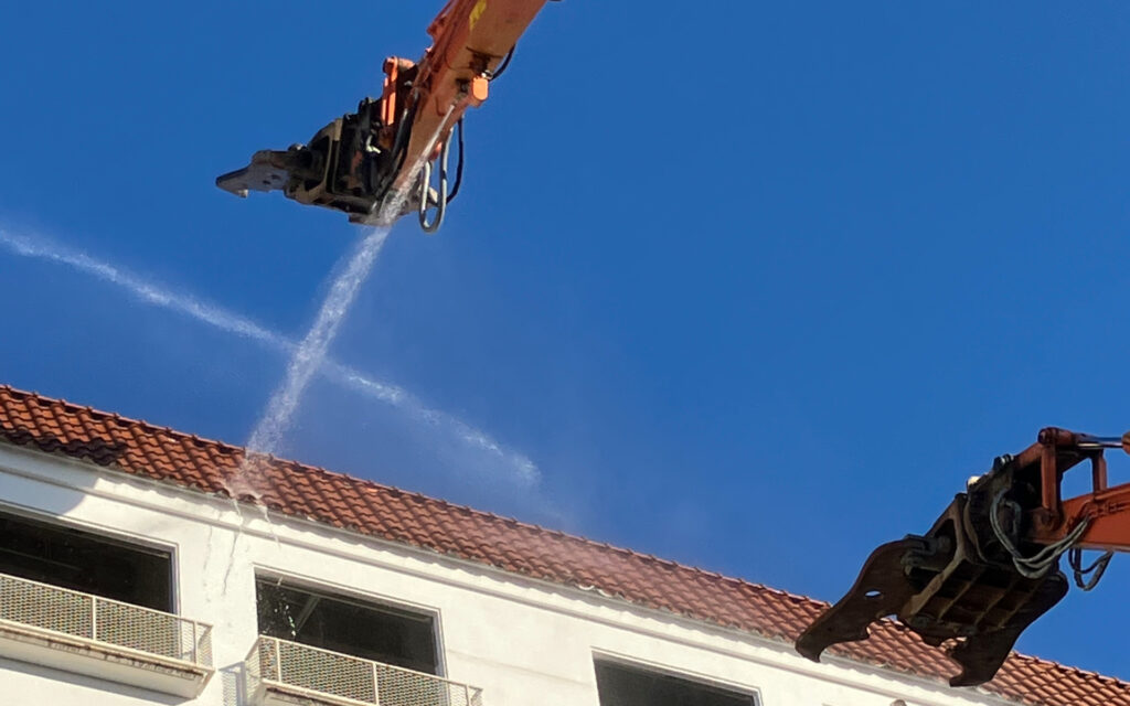 大規模解体工事画像